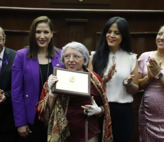 Entrega 75 Legislatura Condecoración “Mujer Michoacana 2024”, a Rosa Citlali Martínez