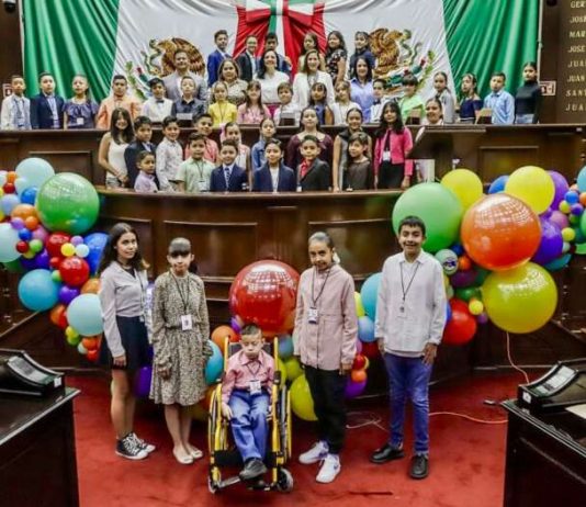 Desde el Parlamento Infantil 2024, niñas y niños buscan un mejor Michoacán