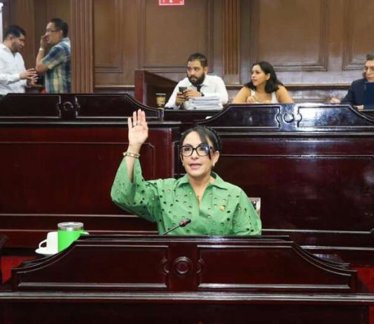 Aprueba Congreso reforma que impulsó Lupita Díaz a favor de las y los niños en orfandad de madres víctimas de feminicidio