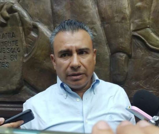 Reforma Constitucional de Bienestar Unánime en Michoacán: Fidel Calderón Torreblanca