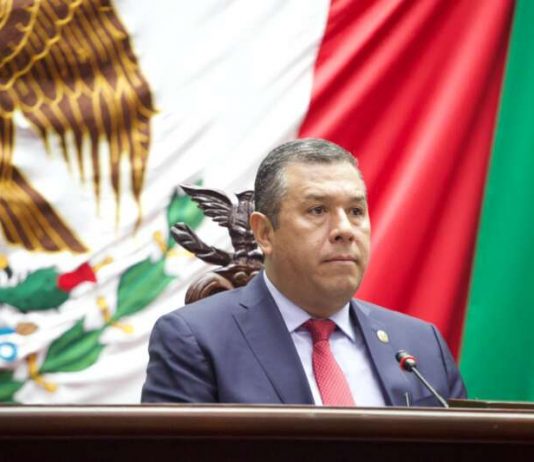 Hasta 5 años de cárcel a quien lance disparos al aire: JC Barragán