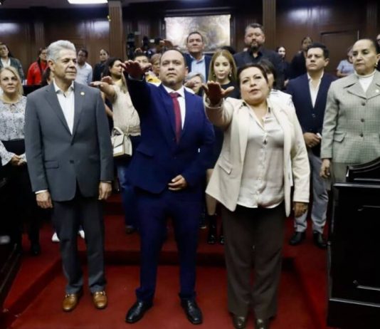 75 Legislatura toma protesta al Cabildo de Irimbo