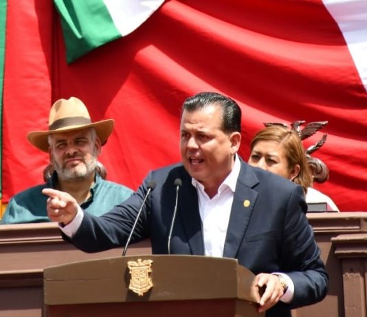 Los problemas de Michoacán deben hablarse, dijo Memo Valencia ante el gobernador Ramírez Bedolla