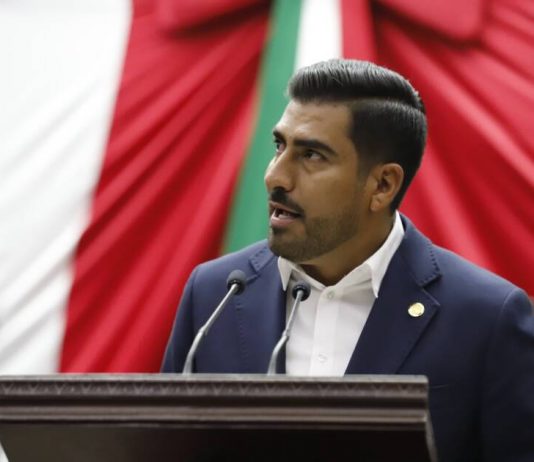 Reconoce Poncho Chávez momento histórico con la primera presidenta de México