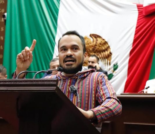 Hugo Rangel Vargas: “Se retira un gigante, pero la transformación continúa con Claudia Sheinbaum”.