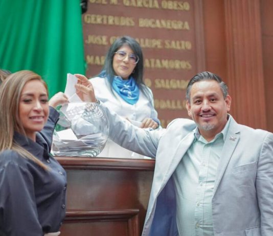 Bancada naranja respalda lucha por un aborto seguro y gratuito: Víctor Manríquez