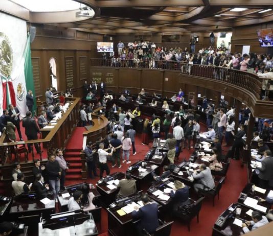 Congreso de Michoacán aprueba reforma constitucional sobre salarios