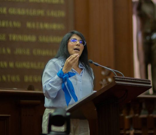 Reafirma Vanhe Caratachea compromiso con la defensa de las mujeres y la vida