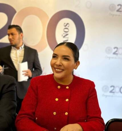 Vamos a impulsar la justicia y desarrollo social desde el Congreso: Adriana Campos Huirache