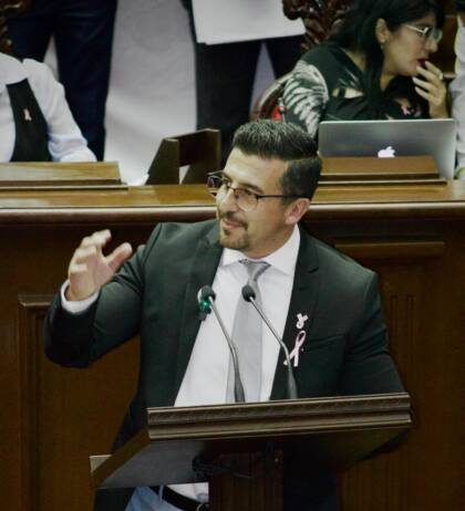 El Diputado Toño Mendoza presenta una Iniciativa de Reforma al código Penal en materia de regulación del Uso de Cañones anti-granizo.