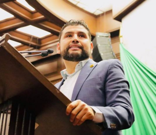 Octavio Ocampo impulsa la creación de una Comisión de Dictamen en favor de periodistas michoacanos