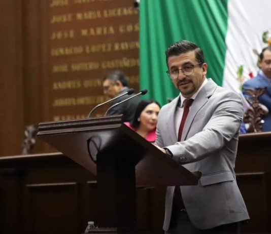 Toño Mendoza presenta iniciativa para fortalecer derechos de pueblos indígenas y afromexicanos en Michoacán