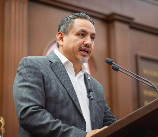 MC en el Congreso respalda a la Universidad Michoacana: Víctor Manríquez