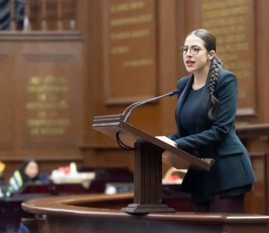 Diputada Giulianna Bugarini presenta iniciativa para garantizar acceso a la Lengua de Señas Mexicana en Michoacán