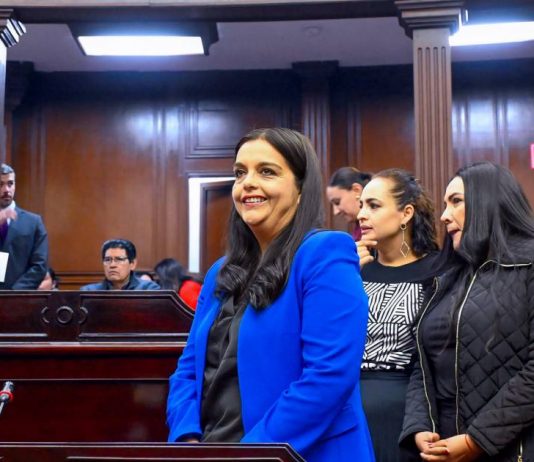 Solicita diputada Tere Herrera mayor presupuesto para pacientes renales y refugios de mujeres violentadas