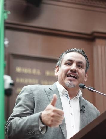 Jueces y magistrados no pueden ser seleccionados bajo criterios políticos o partidistas: Víctor Manríquez