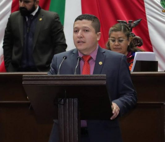 Iniciativas presentadas durante el primer periodo responden a demandas del pueblo: Vicente Gómez Núñez