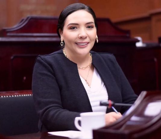 Acceso equitativo a la salud, demanda que debe ser atendida: Adriana Campos