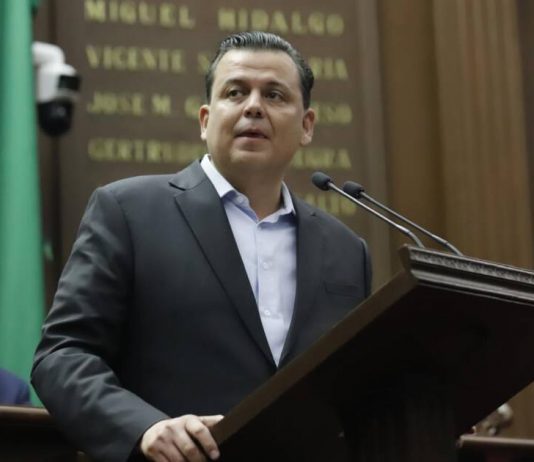 Presenta Memo Valencia iniciativas para endurecer penas por el delito de amenazas de muerte y robo a cuentahabientes