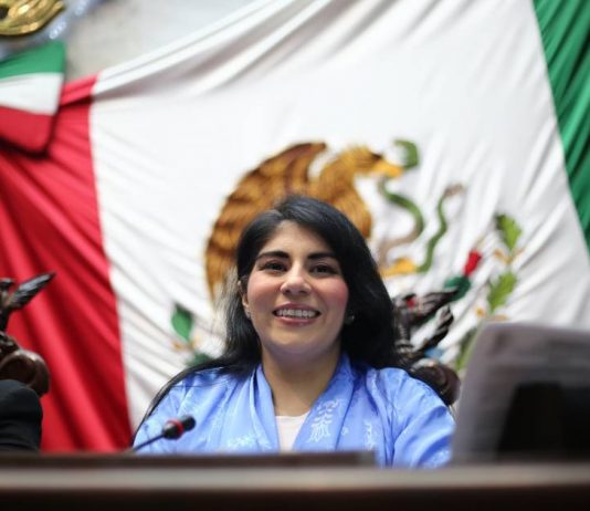 Impulsa Vanhe Caratachea reforma para proteger a menores separados de sus familias