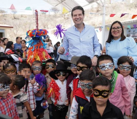 Entrega Gobierno de Alfonso Martínez, apoyo a escuelas públicas de la periferia