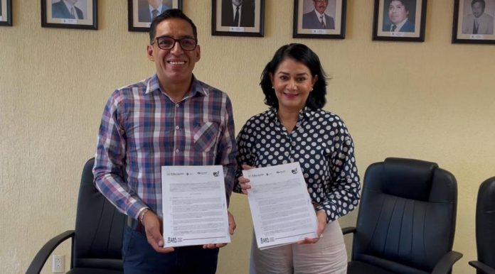 Conalep impulsa a sus egresados con nueva alianza educativa