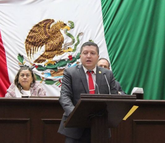 Propone Vicente Gómez reforma para garantizar indemnizaciones y pensiones para personas con enfermedades crónico degenerativas