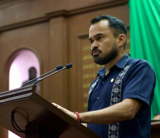 Hugo Rangel exige transparencia y austeridad en la UMSNH