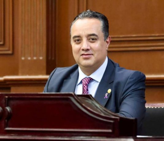 Más democracia, viabilidad financiera y autonomía a la Universidad Michoacana con reforma a la Ley Orgánica: Juan Pablo Celis