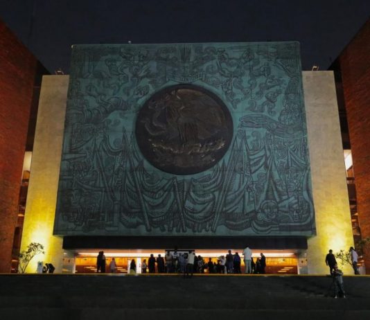 La Comisión de Salud llevó a cabo el panel “Derribando Barreras: Un Encuentro Sobre Endometriosis”