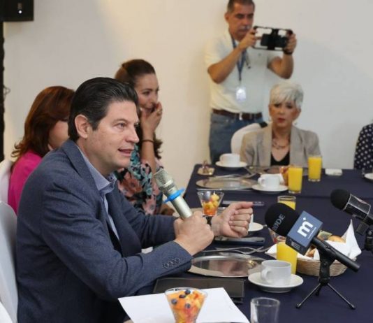 Reconocen empresarias michoacanas trabajo de Alfonso Martínez a favor de la equidad