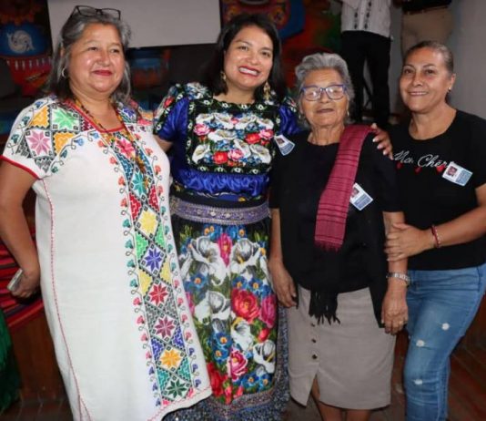 Reconoce Eréndira Isauro a mujeres purépechas por su contribución a sus comunidades