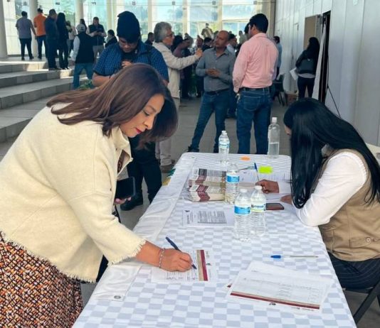 Asiste Alma Mireya González a capacitación del FAIS 2025 Objetivo: impulsar el bienestar y desarrollo de Quiroga