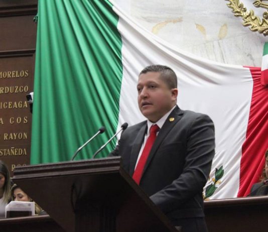 Propone Vicente Gómez iniciativas con sentido social