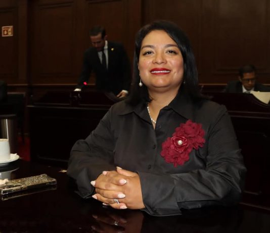 Presenta Erendira Isauro iniciativa para la revocación de mandato en Michoacán
