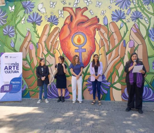La secretaria de cultura de Morelia Restauran murales en memoria de víctimas de feminicidio en Morelia