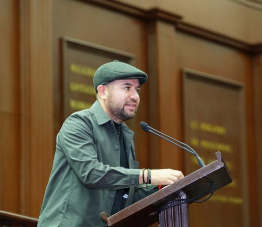 Propone Reyes Galindo capacitación en salud mental y primeros auxilios psicológicos para que docentes atiendan a niñas, niños y adolescentes