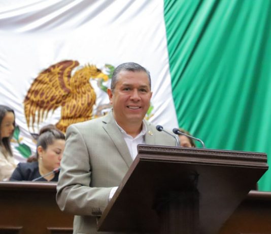 Barragán propone reforma para evitar saqueo de bienes municipales