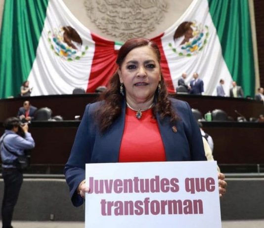 Señalan a diputada por supuestamente impulsar a su hijo como juez en Michoacán