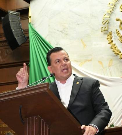 Propone Memo Valencia crear santuarios de protección de animales víctimas de la violencia en Michoacán