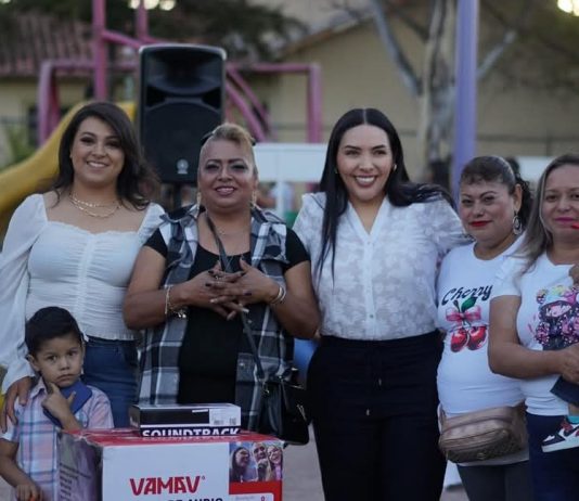 Adriana Campos se reúne con familias de Jacona y acuerdan trabajo conjunto para impulsar proyectos sociales