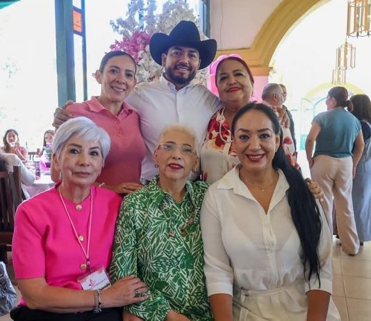 Reconoce Ayuntamiento de Los Reyes a Fundación Ayuda sin Barreras por su apoyo a mujeres con cáncer
