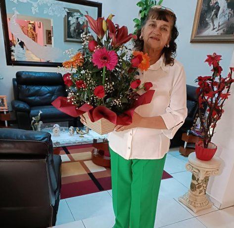 Maestra María Isabel Ochoa Calderón Una vida dedicada a la educación.