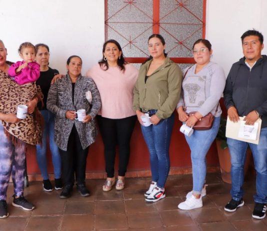 Alma Mireya González escucha y atiende de cerca a la ciudadanía