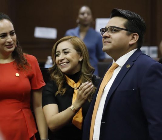 Toño Carreño rinde protesta como diputado de la LXXVI Legislatura