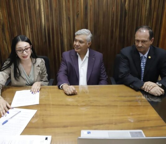 Congreso del Estado y ECOCE A.C., firman convenio de colaboración en pro del reciclaje