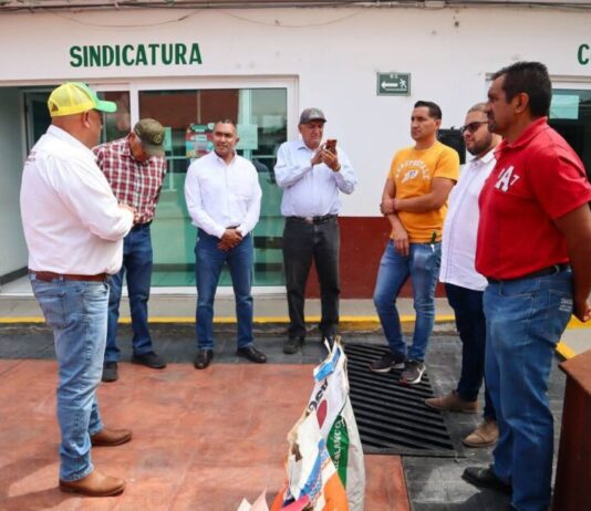 Gobierno de Zacapu, entrega apoyos a trabajadores del campo, sembrando futuro en comunidad
