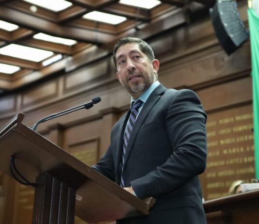 Abraham Espinoza presenta iniciativa para fortalecer atención de emergencias en Michoacán