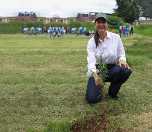 Estudiantes se suman a estrategia a favor del medio ambiente: Gaby Molina
