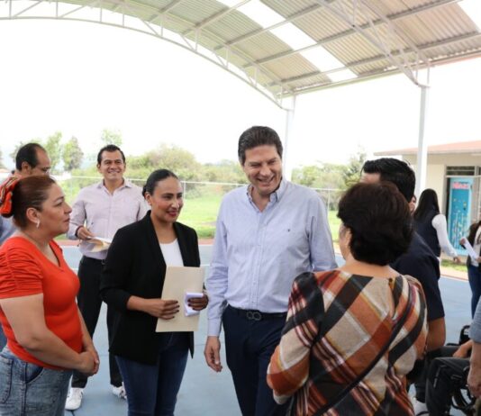 Entrega Alfonso Martínez, nuevos apoyos para la niñez moreliana